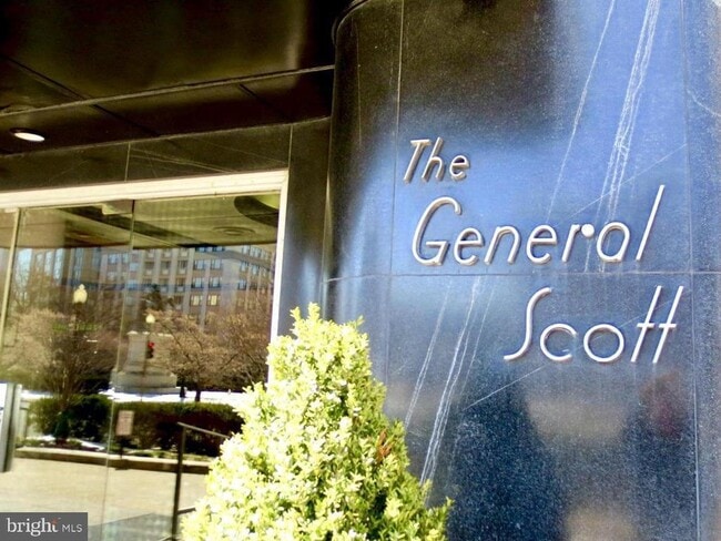 property at 1 Scott Cir NW