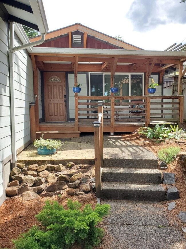 property at 312 S Nebraska St