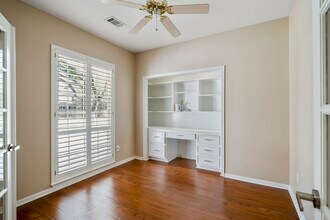 9631 Bavaria Dr in Houston, TX - Building Photo - Building Photo