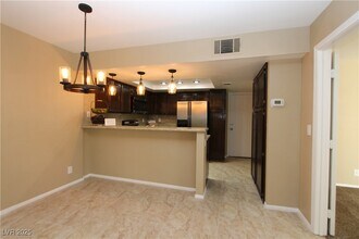 2748 Lodestone Dr in Las Vegas, NV - Building Photo - Building Photo