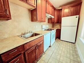243 Callender St, Unit 2 in Boston, MA - Building Photo - Building Photo