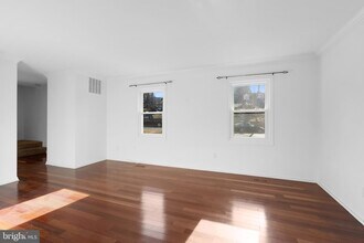 2636 East Side Dr in Alexandria, VA - Building Photo - Building Photo