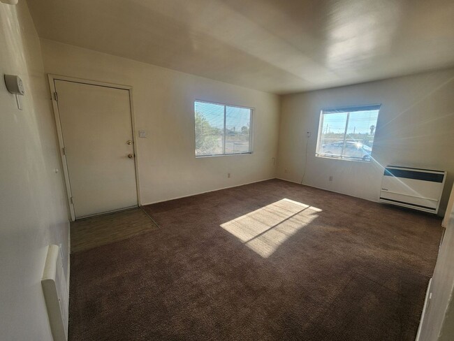 6212 Abronia Ave in Twentynine Palms, CA - Building Photo - Building Photo