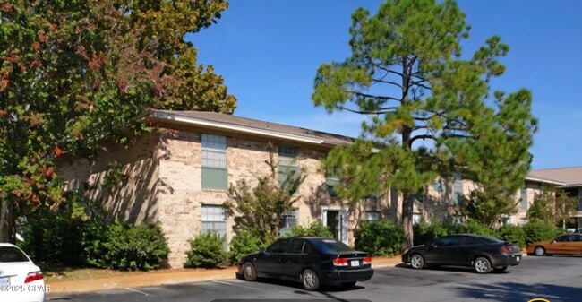 2175 Frankford Ave in Panama City, FL - Building Photo - Building Photo