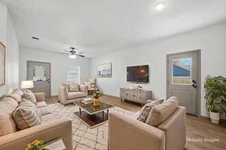 105 S Barron St in Covington, TX - Building Photo - Building Photo