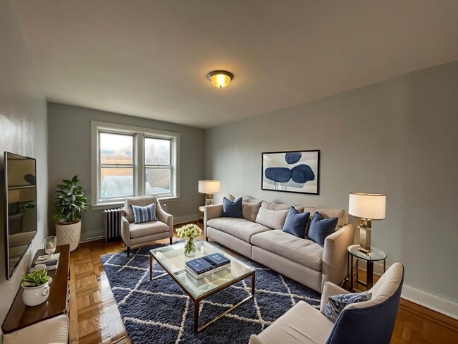 Royal Court in Hackensack, NJ - Building Photo - Building Photo