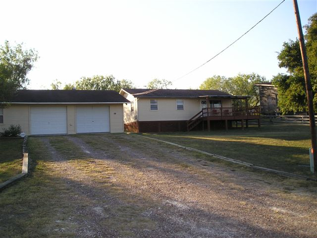 403 S Vista Ln in Sandia, TX - Building Photo - Building Photo