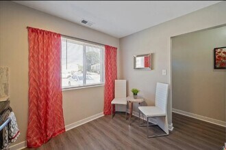 155 Delmar Ln in Newport News, VA - Building Photo - Building Photo