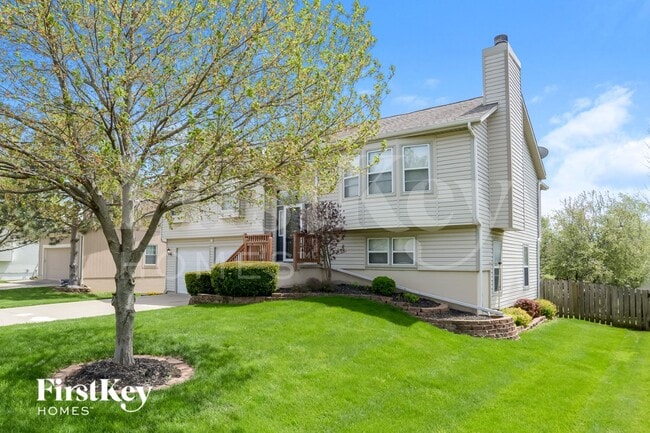 6505 W 151st Pl in Overland Park, KS - Building Photo - Building Photo