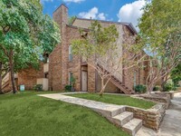 1308 Memory Ln in Arlington, TX - Foto de edificio - Building Photo