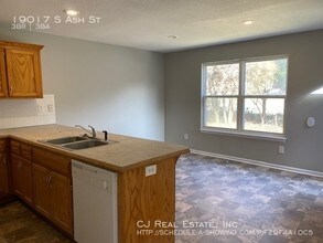 19017 S Ash St in Belton, MO - Building Photo - Building Photo