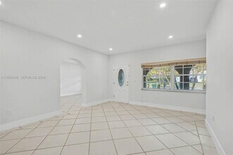 5936 SW 29th St in Miami, FL - Building Photo - Building Photo