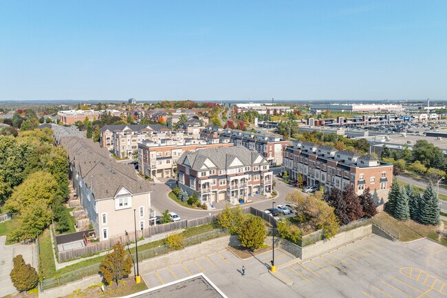 Hilltop Townhomes in Ajax, ON - Building Photo - Building Photo