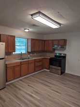 511 E Santa Clara St in New Iberia, LA - Building Photo - Building Photo