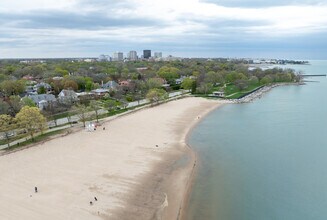 832 Michigan Ave in Evanston, IL - Building Photo - Building Photo