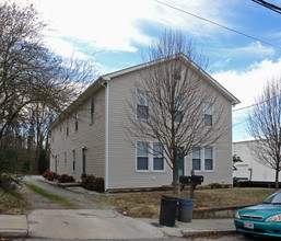 417 Guilford Ave in Greensboro, NC - Building Photo - Building Photo