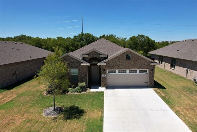 2511 Dunbarton Dr in Red Oak, TX - Foto de edificio