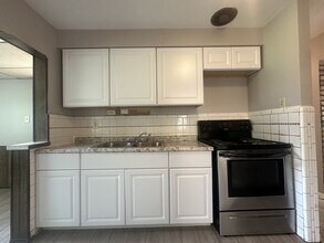 1426 Comet Dr in St. Louis, MO - Building Photo - Building Photo