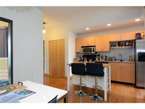10 E 26th St-Unit -321 in Minneapolis, MN - Building Photo - Building Photo