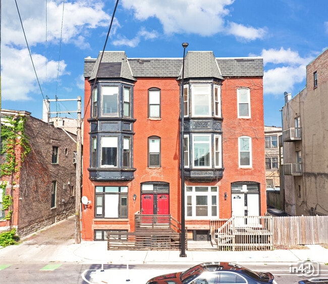 property at 115 S Paulina St