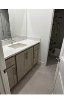 8107 Lamplight Dr in Tracy, CA - Building Photo