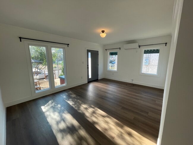 1302 N Mariposa Ave, Unit 1304 N Mariposa Ave in Los Angeles, CA - Foto de edificio - Building Photo