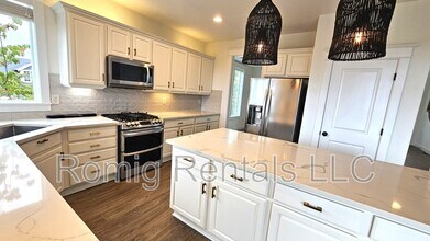 2726 NE 159th Cir in Ridgefield, WA - Building Photo - Building Photo
