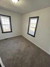 11 Hissrich St in Sauget, IL - Building Photo - Building Photo