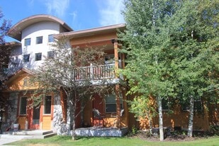 7552 Mountain Laurel Dr in Victor, ID - Building Photo