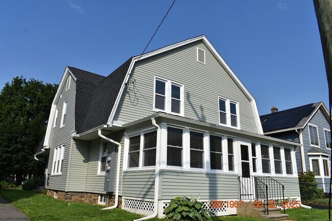 41 Highland Ave in Beacon Falls, CT - Building Photo - Building Photo