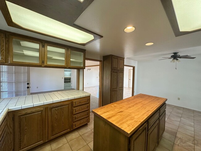 2238 Montemar Ave in Escondido, CA - Building Photo - Building Photo