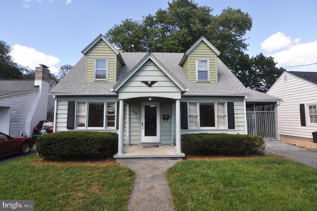 204 Bellview Ave in Winchester, VA - Building Photo