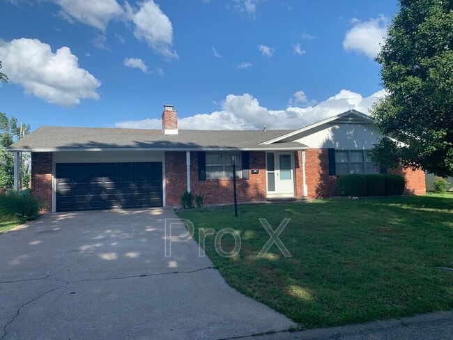 property at 2813 Massachusetts Ave