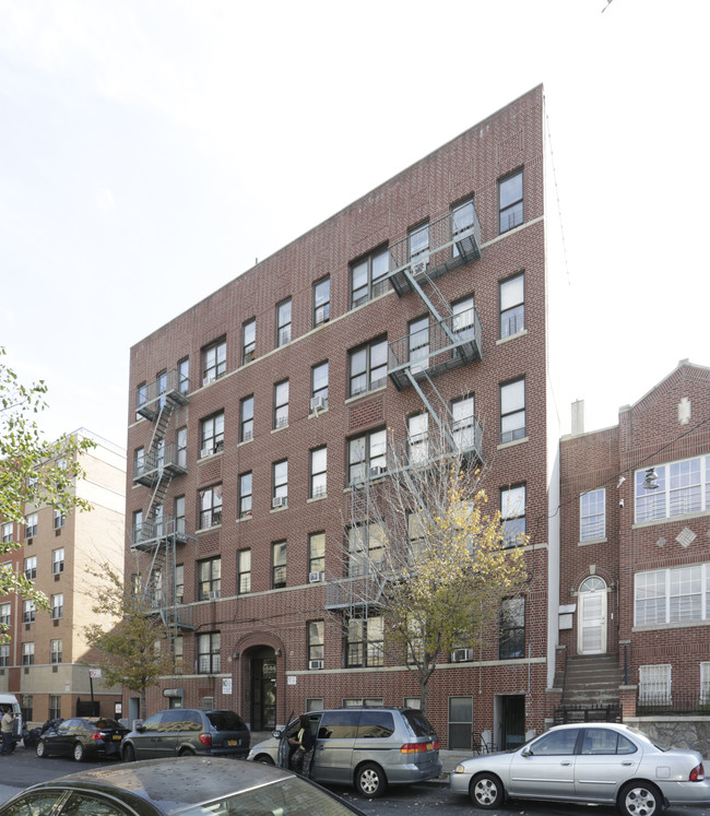 1444 Shakespeare Ave in Bronx, NY - Building Photo - Building Photo