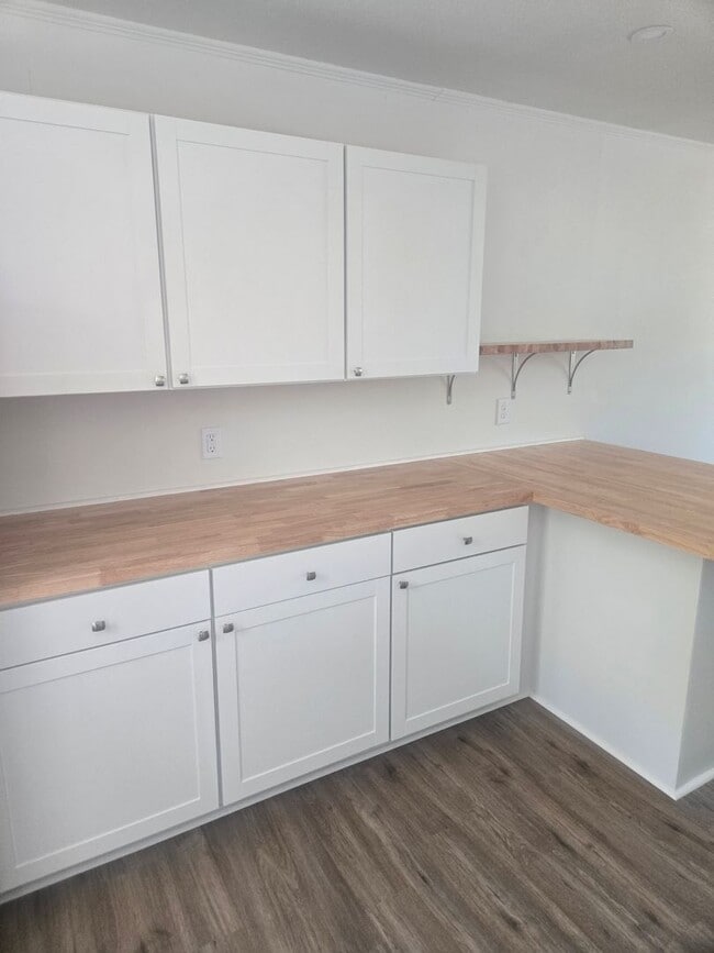 502 Overlook St in Greensboro, NC - Building Photo - Building Photo