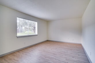 Lantana Apartments in Bay City, TX - Building Photo - Interior Photo