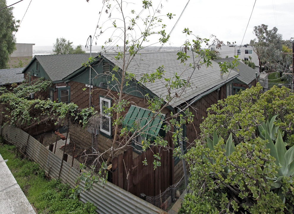 Guy Canyon Cabins in San Diego, CA - Foto de edificio