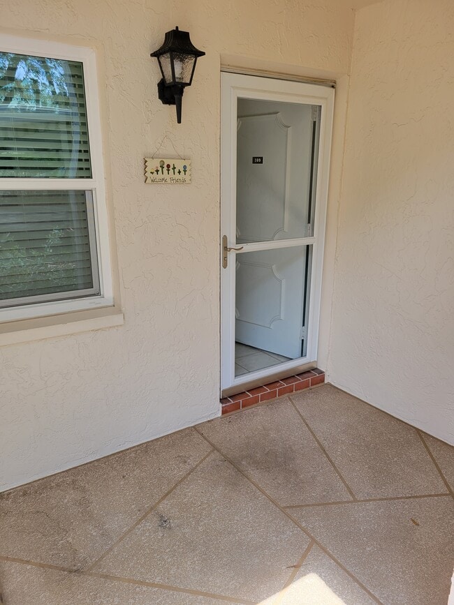 820 Patricia Ave in Dunedin, FL - Building Photo - Building Photo