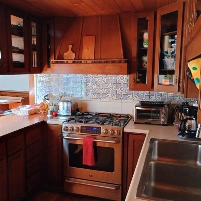 10 Hilliard St in Cambridge, MA - Building Photo - Building Photo