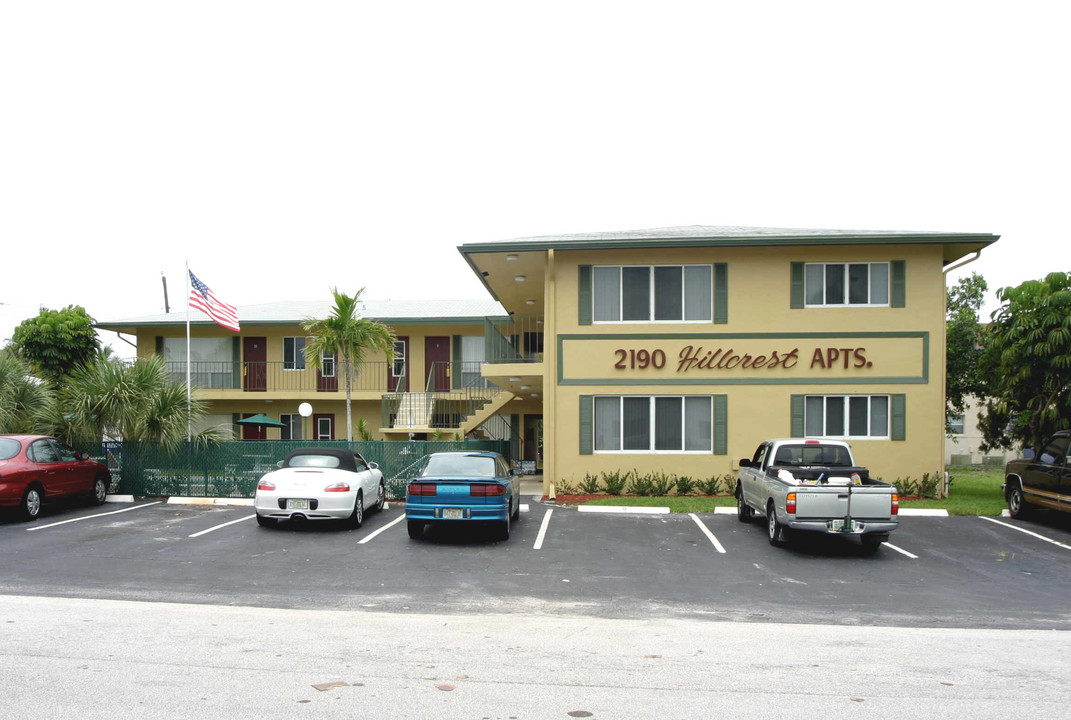 Hillcrest Apartments in Pompano Beach, FL - Building Photo