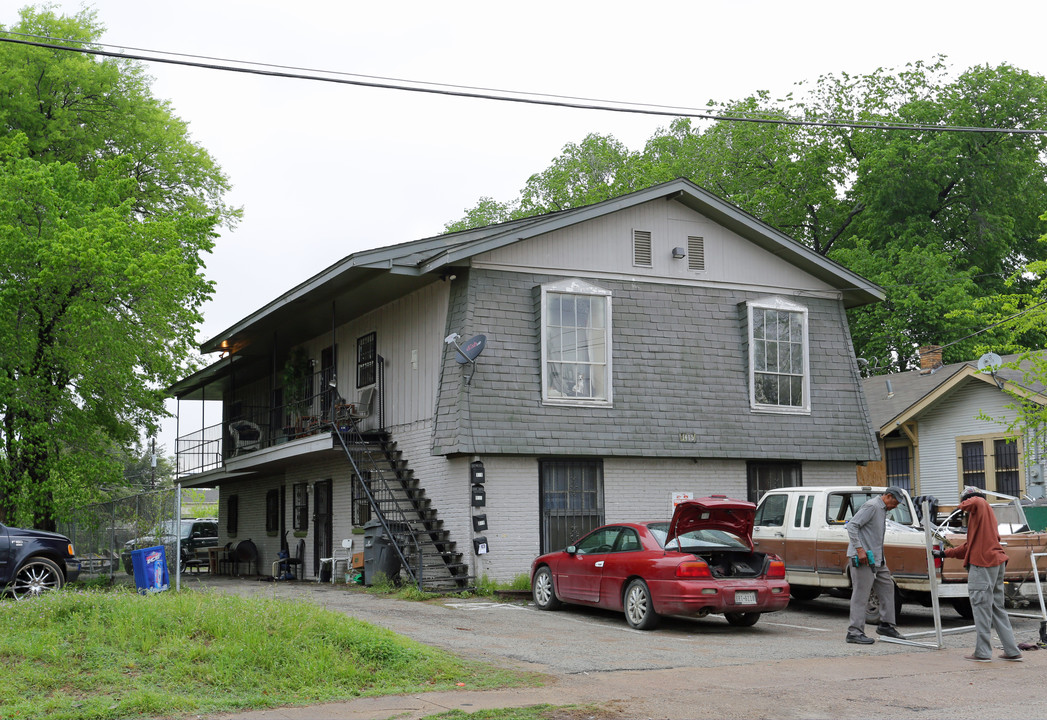 1415 Metropolitan Ave in Dallas, TX - Building Photo