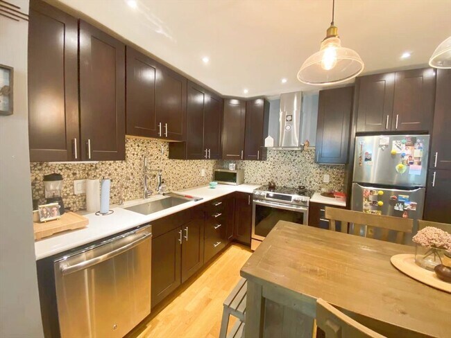 240 Heath St in Boston, MA - Building Photo - Building Photo