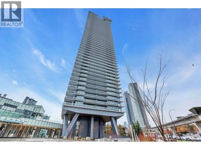 4720 Lougheed Hwy. in Burnaby, BC - Building Photo - Building Photo