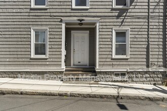 23 Park St in Salem, MA - Foto de edificio - Building Photo