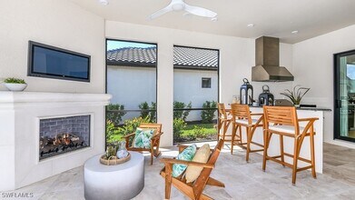 15282 Arpino Ct in Naples, FL - Building Photo - Building Photo