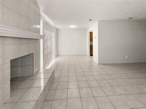 3939 N Garland Ave in Garland, TX - Building Photo - Building Photo