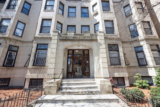 property at 39 Hemenway St