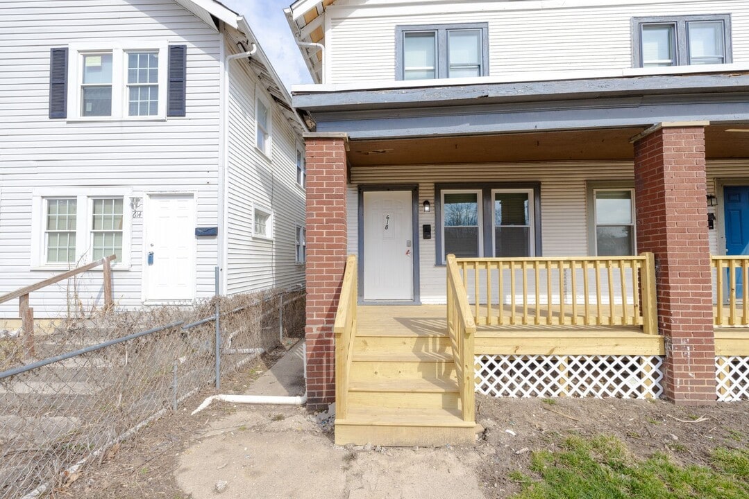 618-620-620 Racine Ave in Columbus, OH - Building Photo