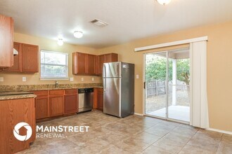 2115 Clear Ct in San Antonio, TX - Building Photo - Building Photo