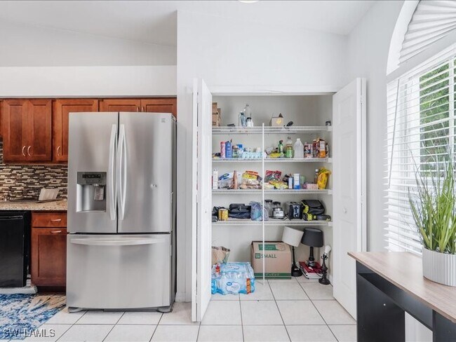 property at 4910 Cougar Ct N